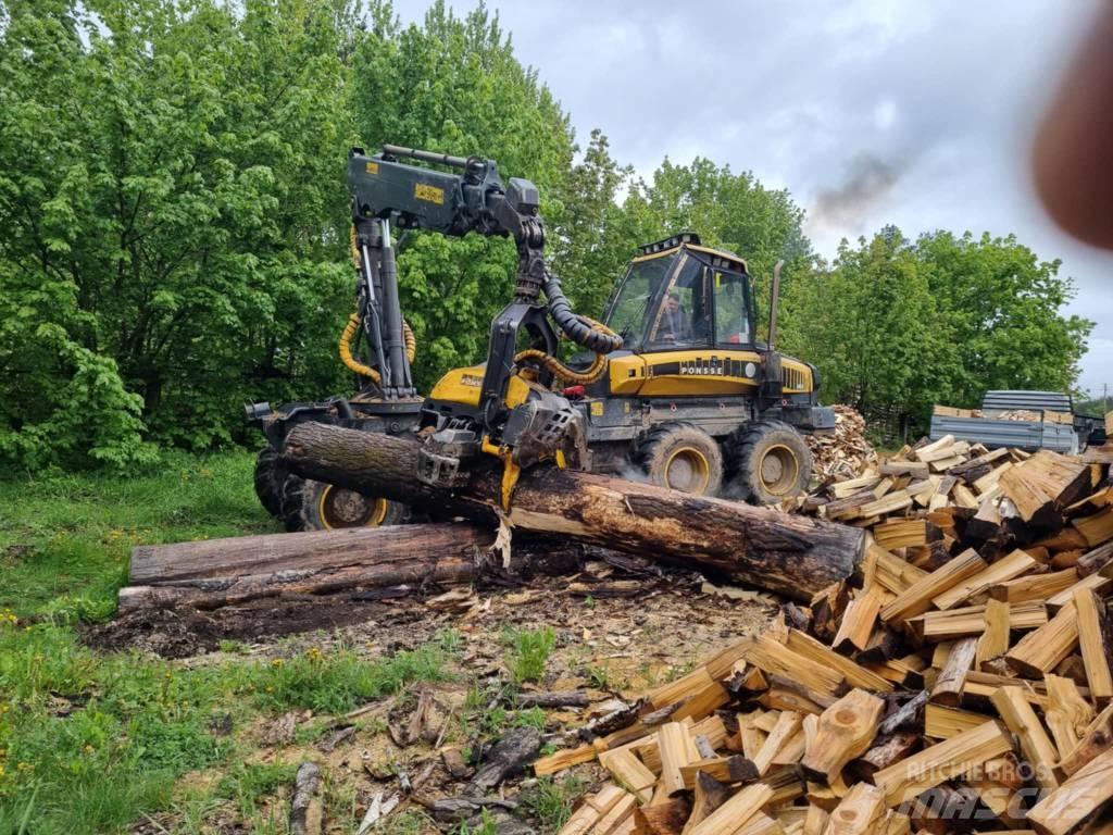 Ponsse Ergo 8W Harvester