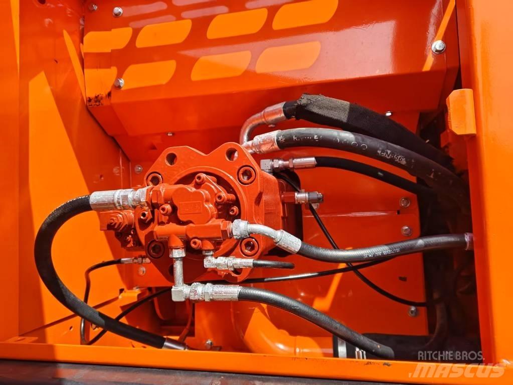 Doosan DX 225 LC-9C Raupenbagger