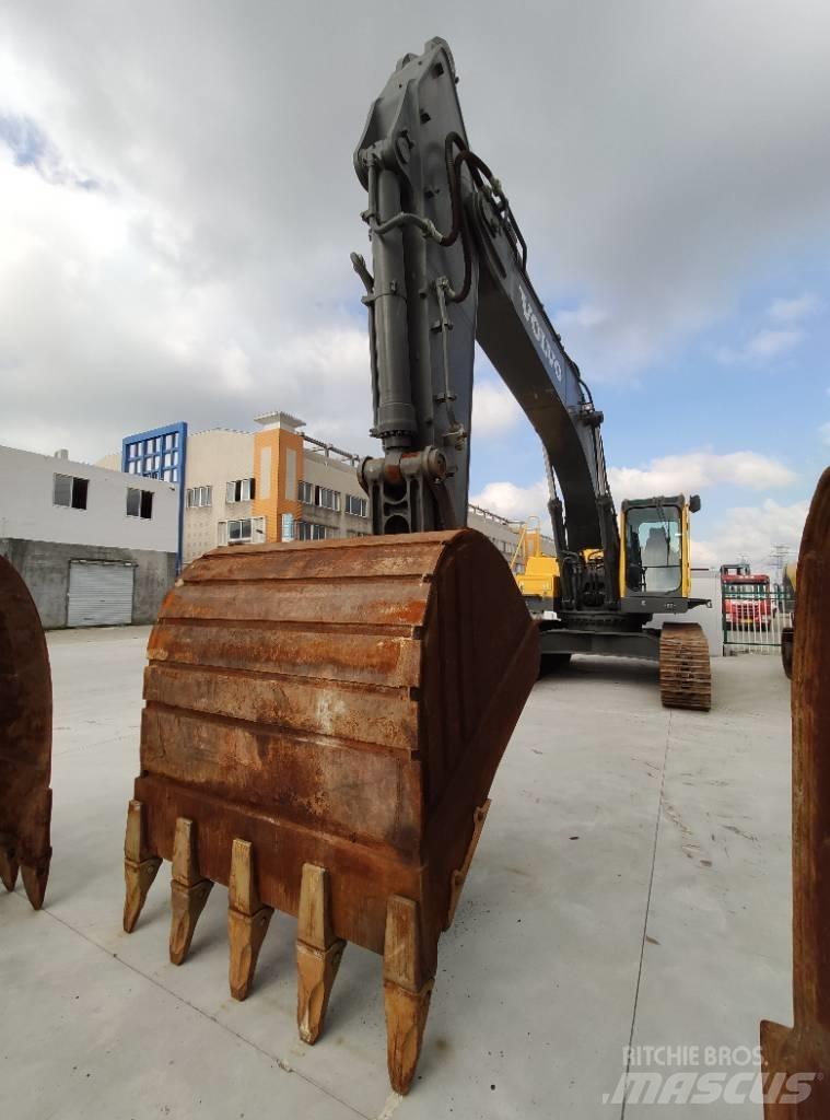 Volvo EC 460 B LC Raupenbagger