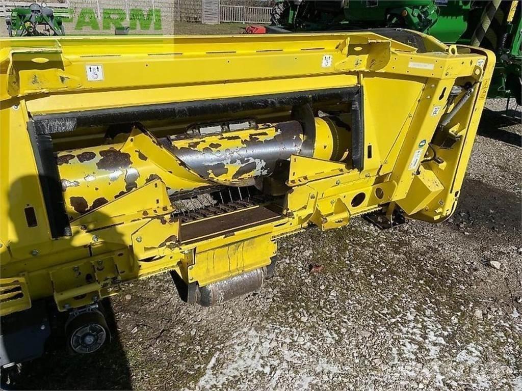 John Deere 8300 Selbstfahrende Häcksler