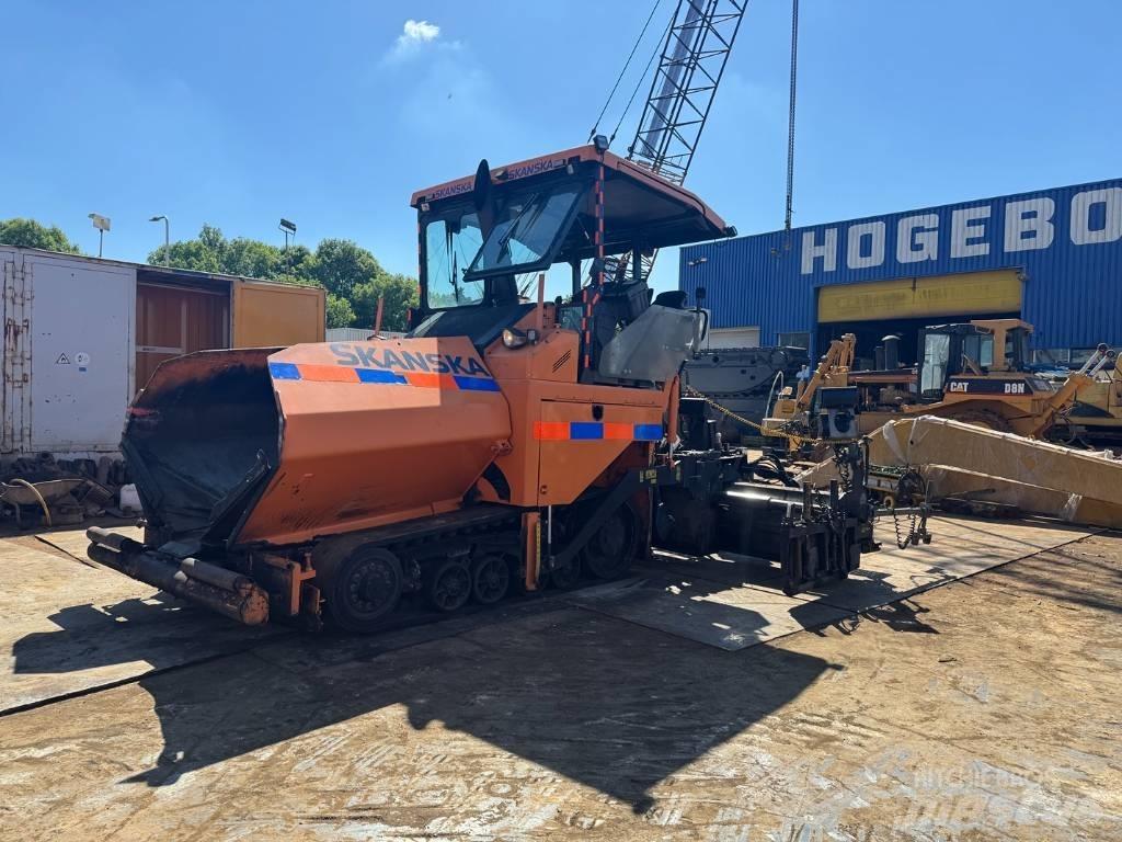 CAT AP 555 E Strassenfertiger