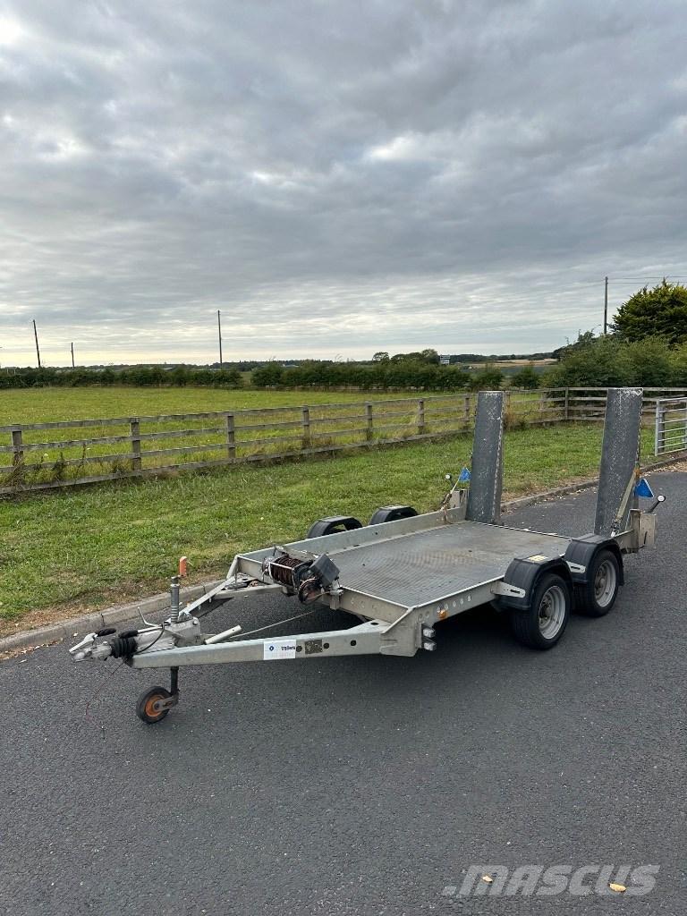  MOTIV TC3000 Leichtauflieger