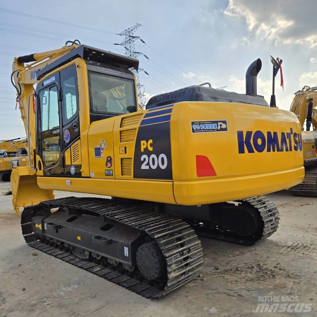 Komatsu PC 200-8 Raupenbagger