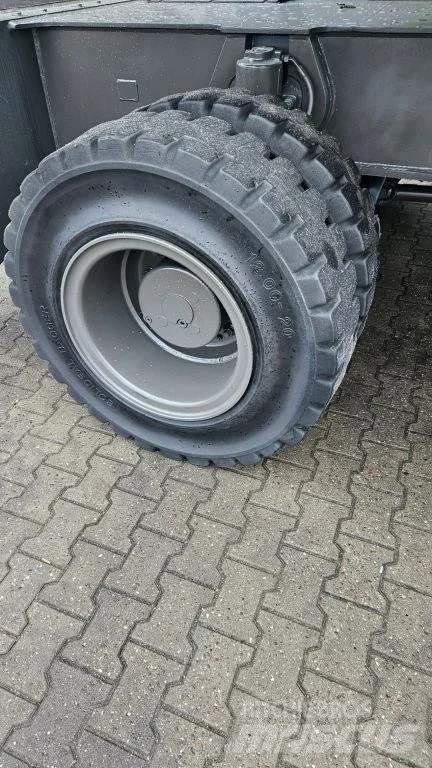 Sennebogen 835MD Materialumschlag
