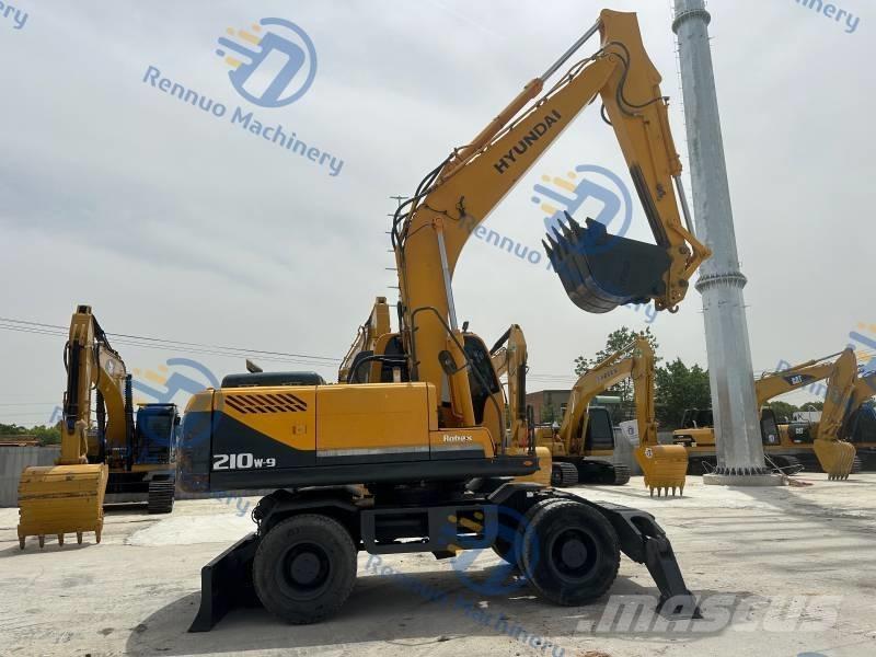 Hyundai R210W-9 Mobilbagger