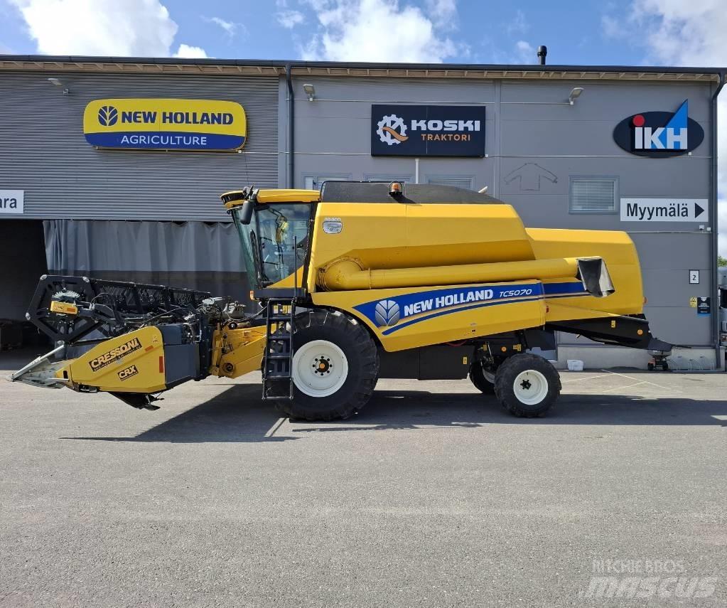 New Holland TC 5070 Mähdrescher