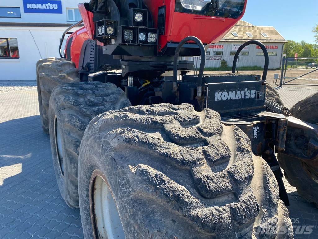 Komatsu 911 Harvester