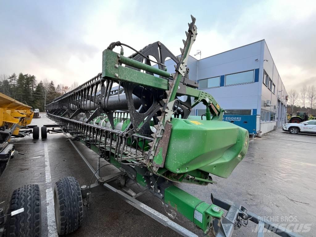 John Deere S 785i Mähdrescher