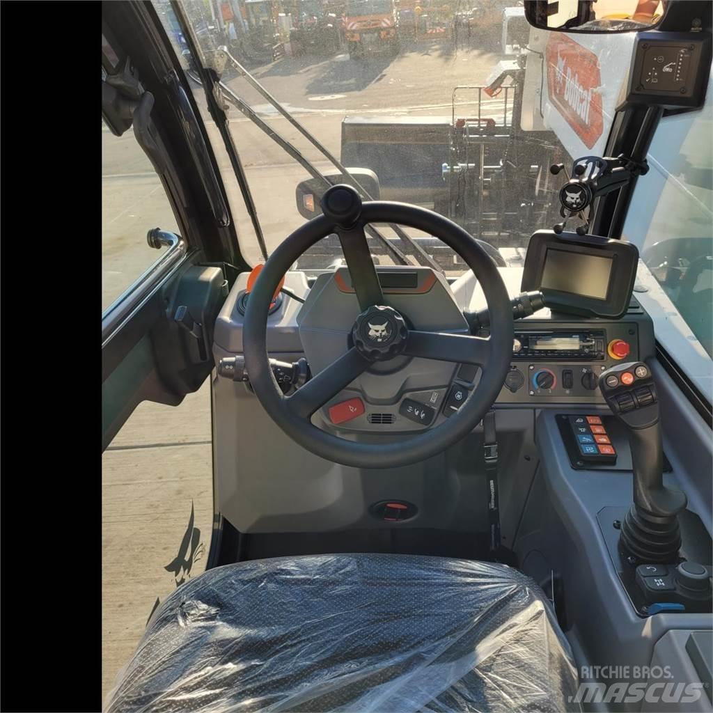 Bobcat T35-130 S Teleskopbühnen