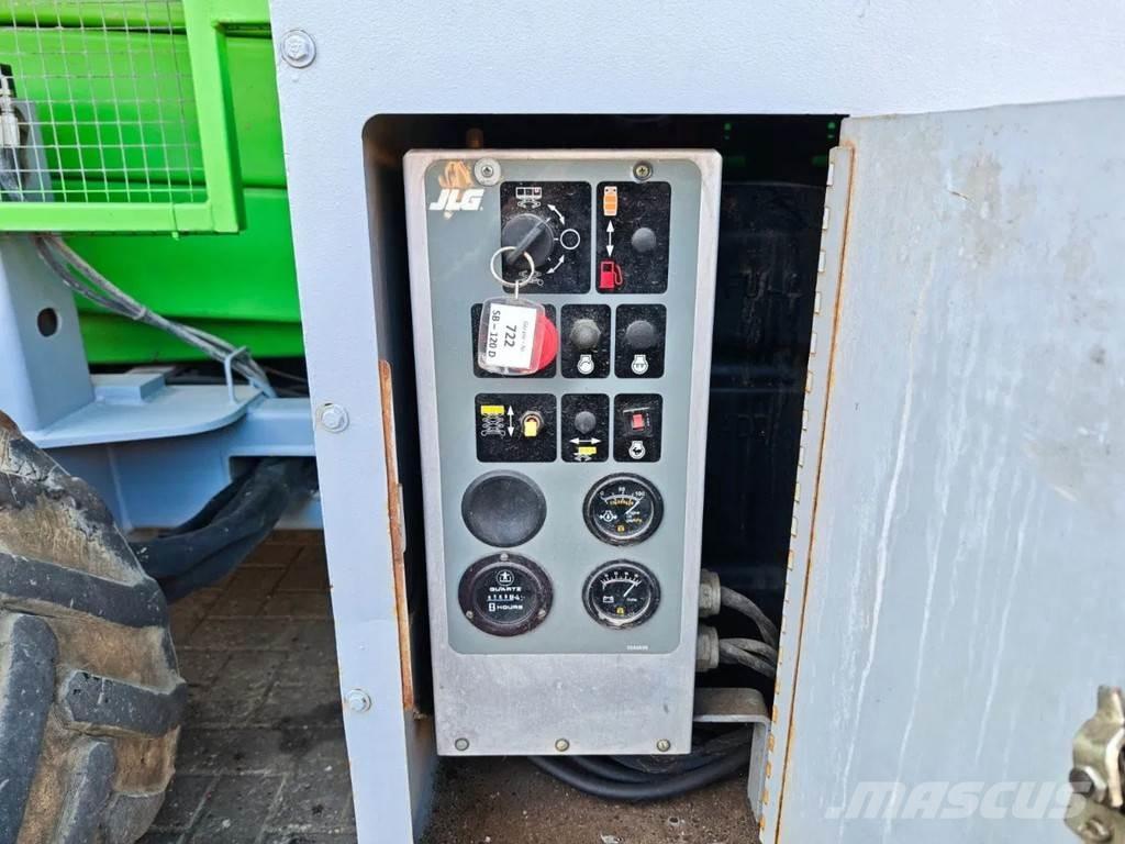 JLG 33 RTS Scheren-Arbeitsbühnen