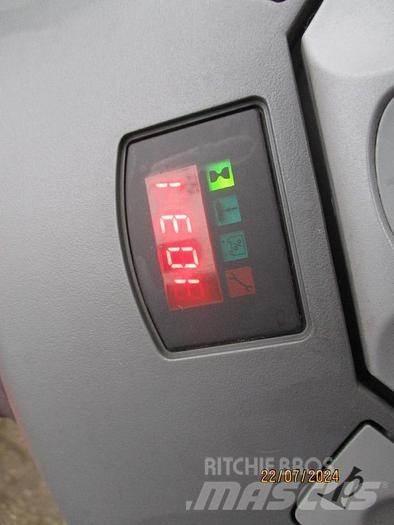 BT SWE 080L Deichselstapler