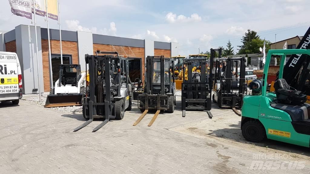 Nissan UGL02A35DU Gasstapler