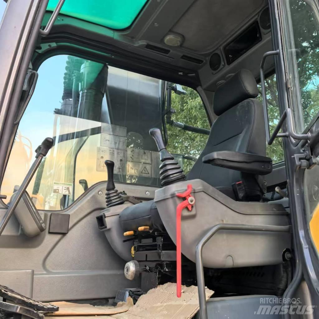Volvo EC 210 D Midibagger  7t - 12t