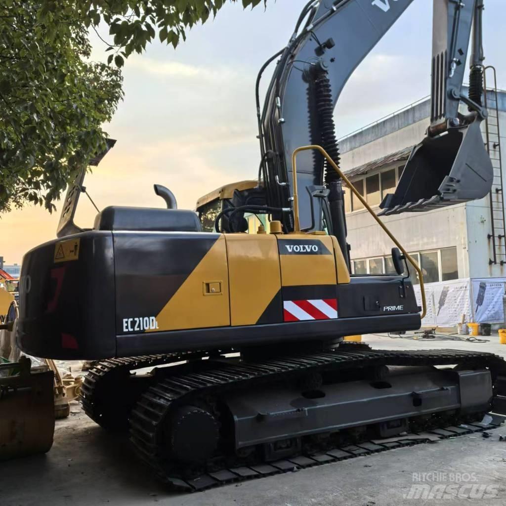 Volvo EC 210 D Midibagger  7t - 12t