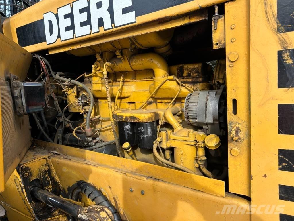 John Deere 640 D Stammholzschlepper