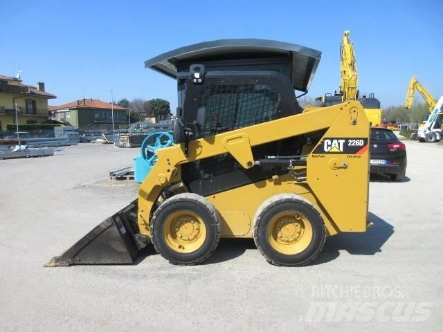 CAT 226 D Kompaktlader
