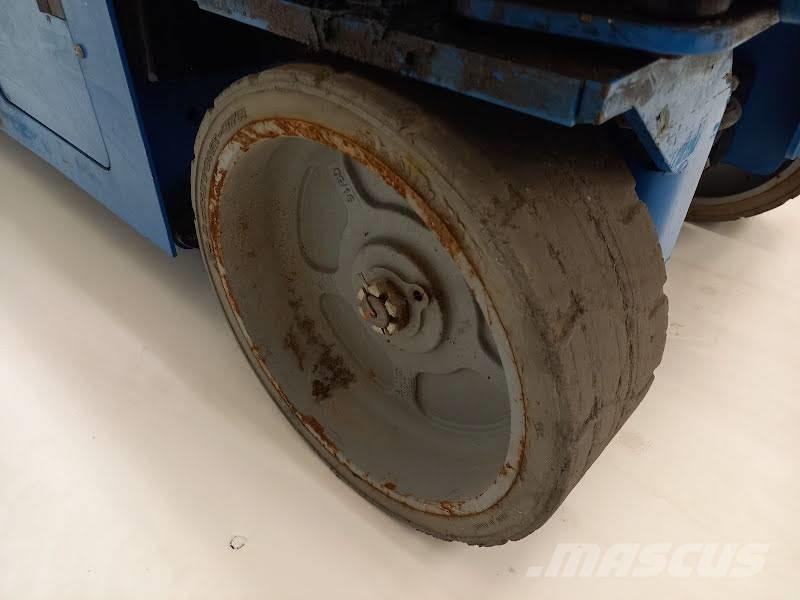 Genie GS 2032 Scheren-Arbeitsbühnen