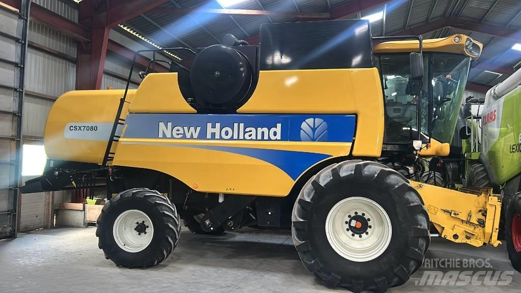 New Holland CSX 7080 Mähdrescher