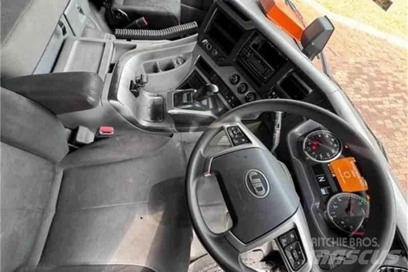 UD TRUCKS QUON Andere Fahrzeuge
