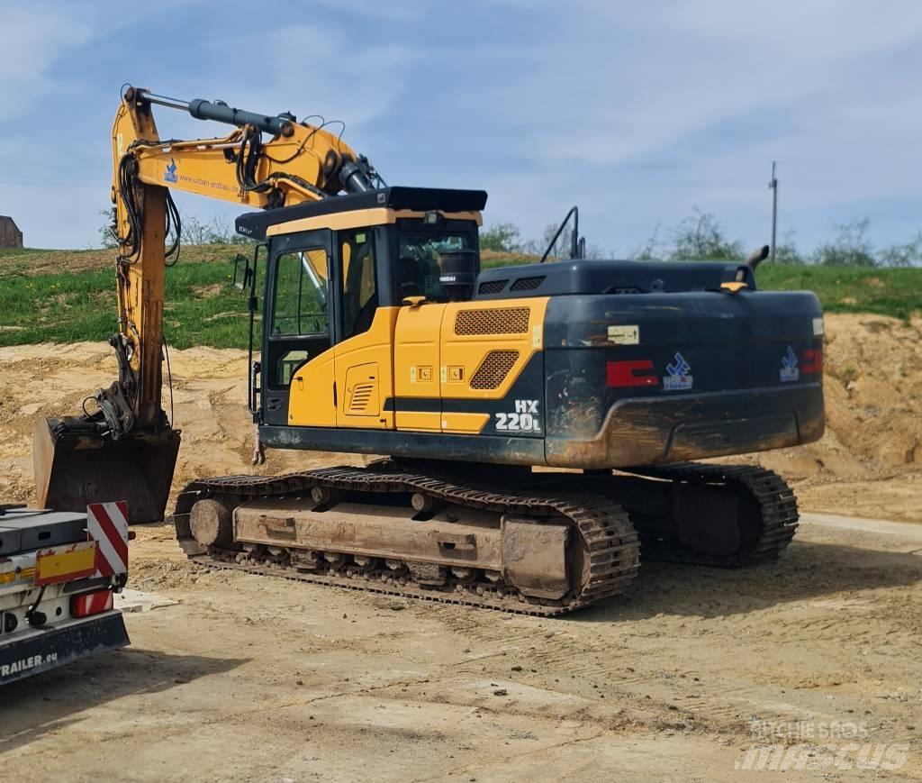 Hyundai HX 220 210 Raupenbagger