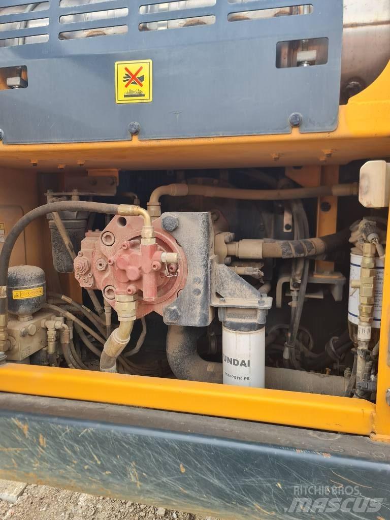 Hyundai HX 220 210 Raupenbagger