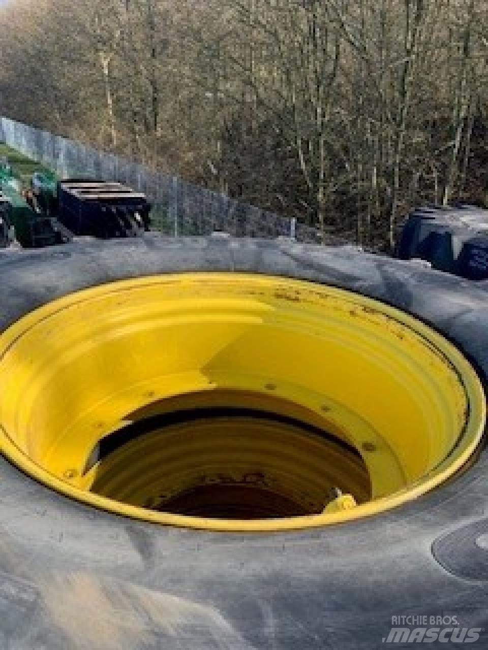 Mitas 680/80R42 Reifen