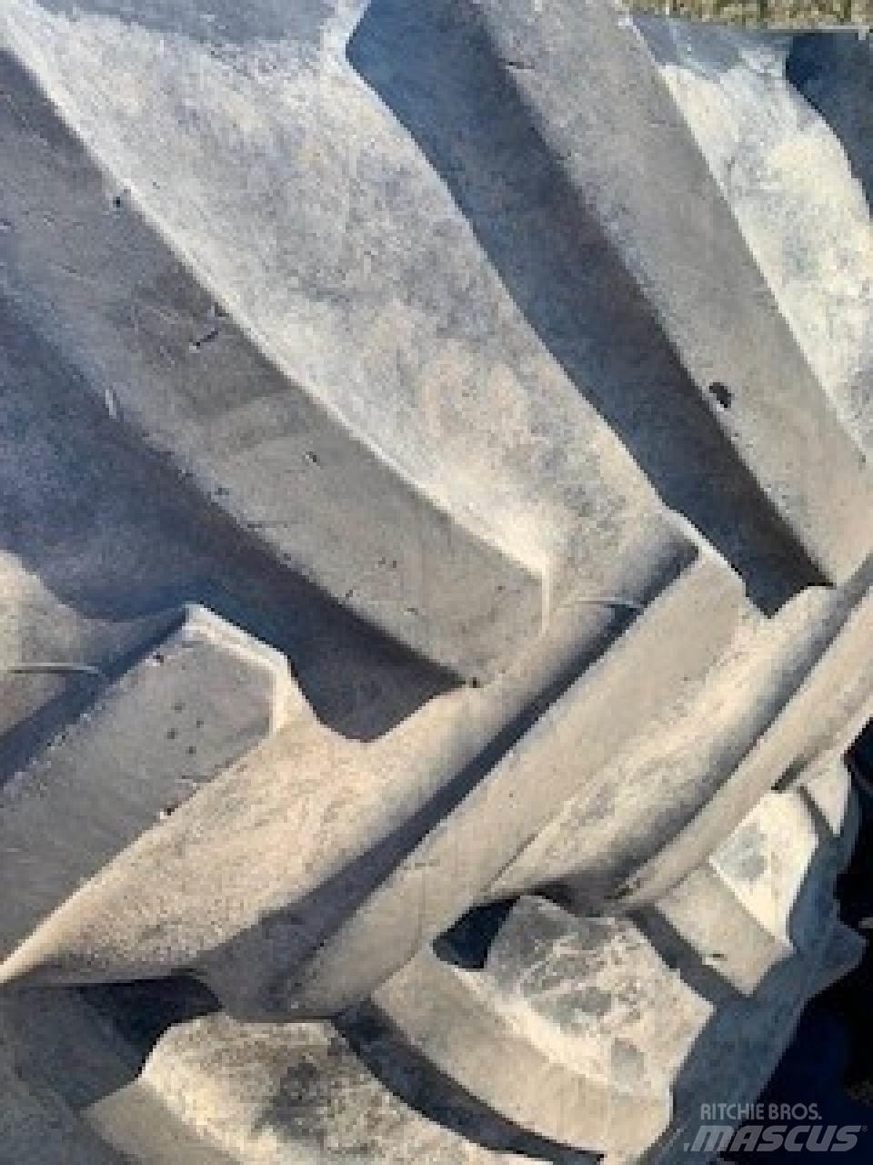 Mitas 680/80R42 Reifen