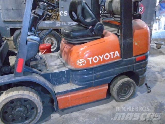 Toyota 52-6 FG U 30 Geländestapler