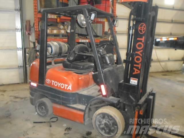 Toyota 52-6 FG U 30 Geländestapler