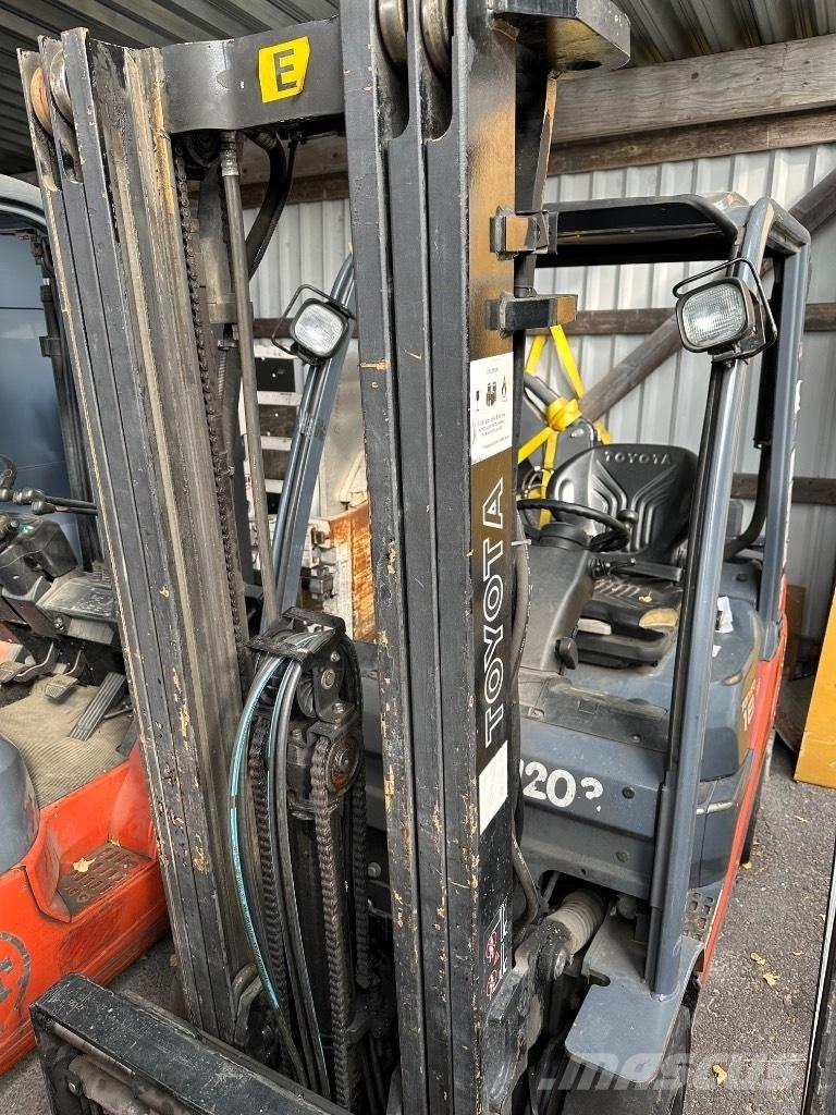 Toyota 02-8 FDF 18 Dieselstapler