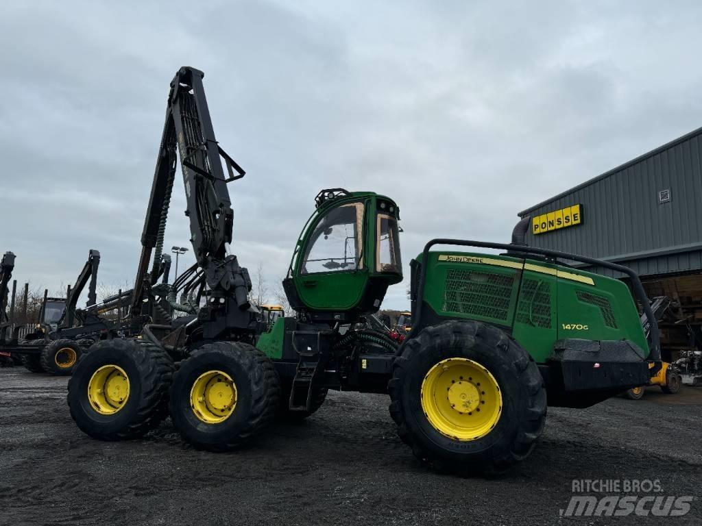 John Deere 1470 G Harvester