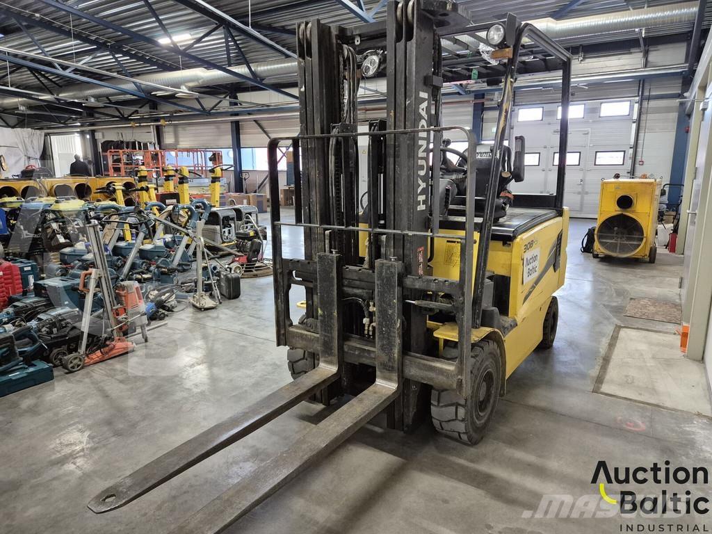 Hyundai 30B-9 Elektrostapler