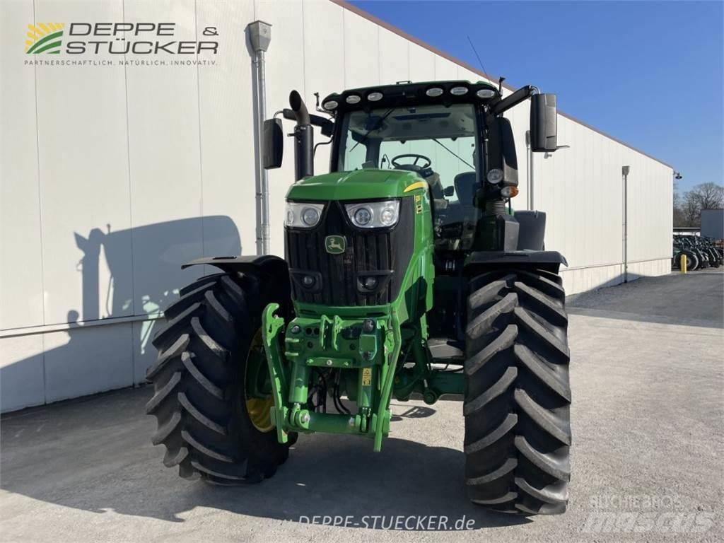 John Deere 6250R Traktoren