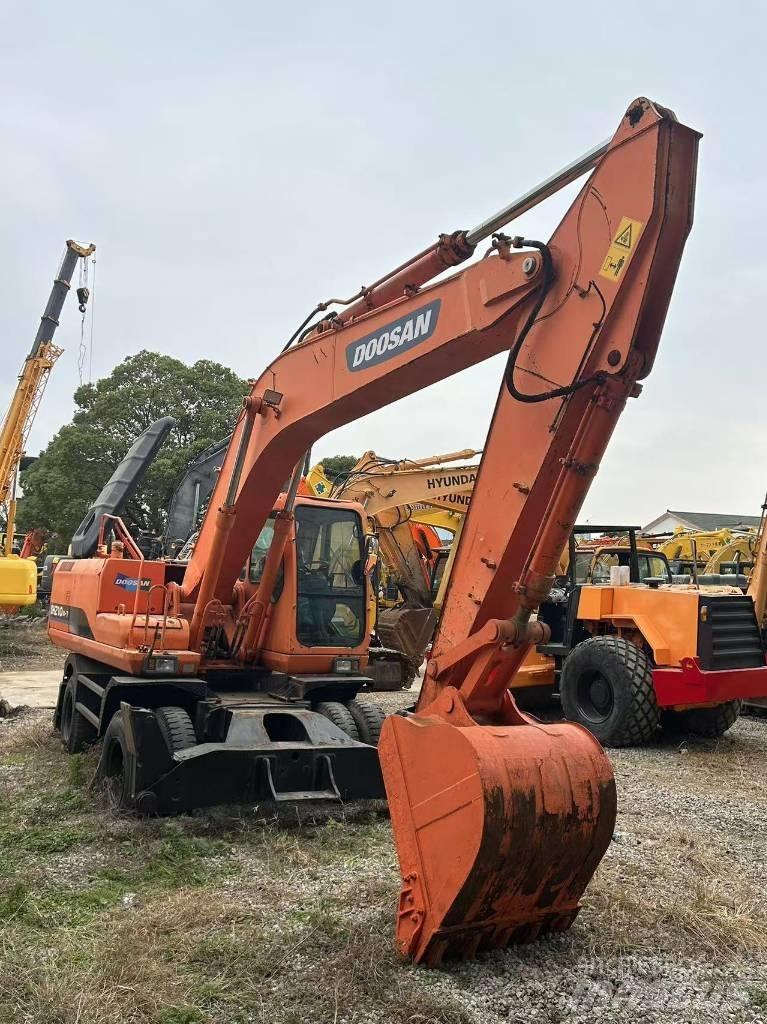 Doosan DH 210 W Mobilbagger