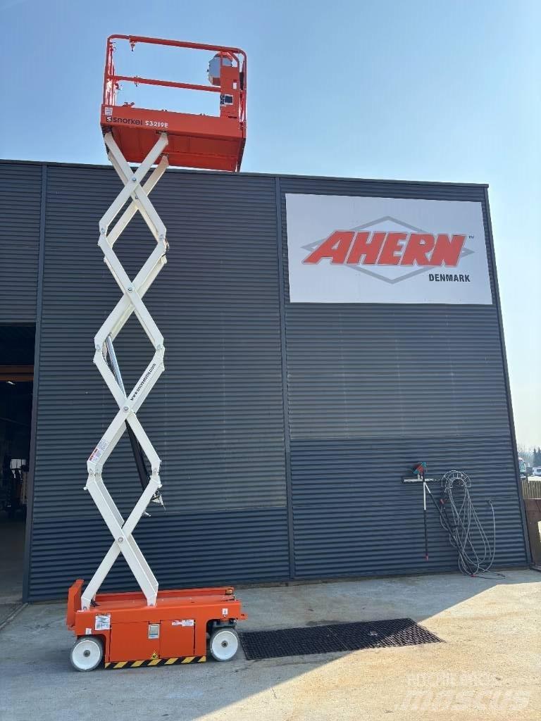 Snorkel S 3219 E Scheren-Arbeitsbühnen