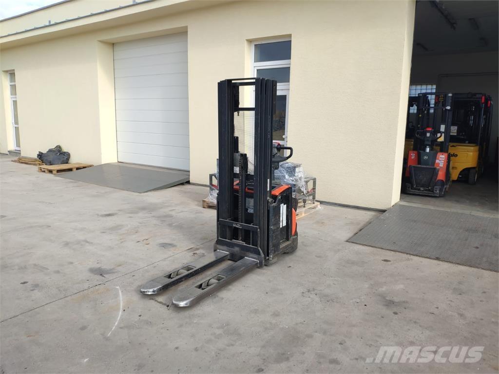 BT SWE120 Selbstfahrstapler