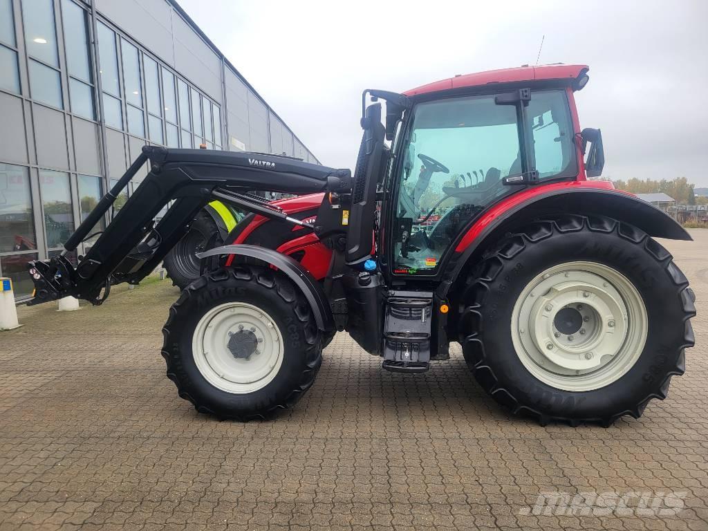 Valtra N154e Traktoren