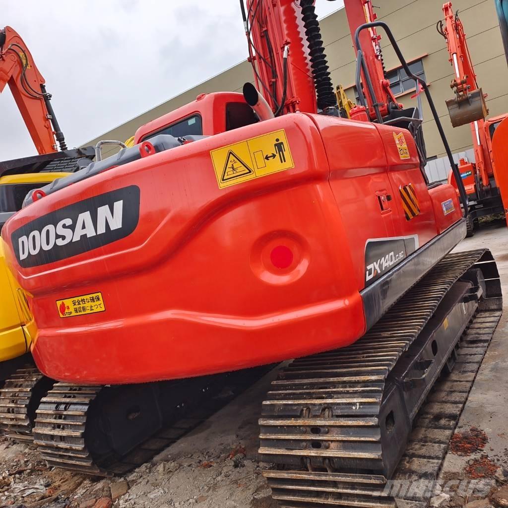 Doosan DX 150 LC Raupenbagger