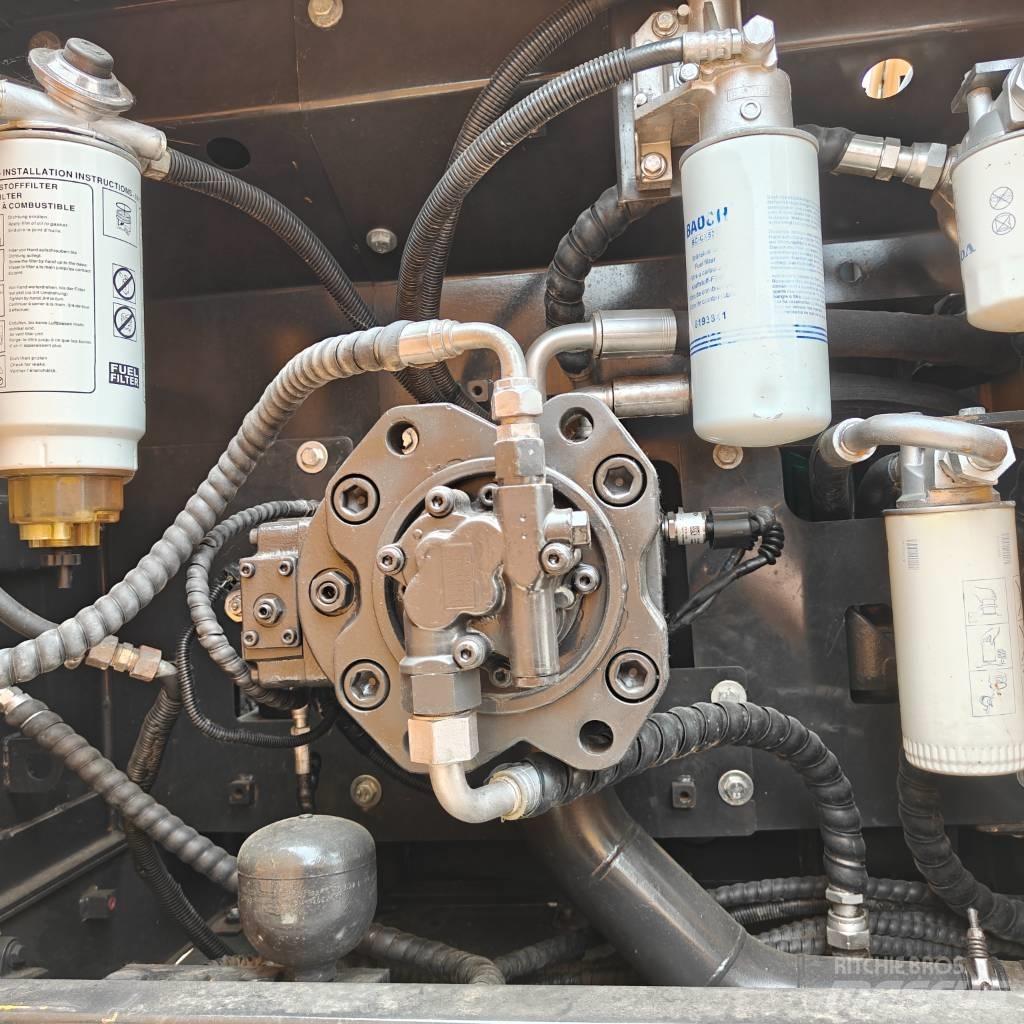 Volvo 220D Raupenbagger