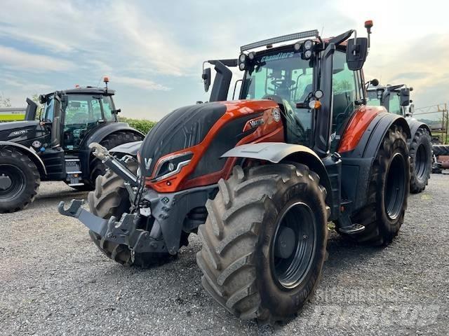 Valtra T 175 V Traktoren