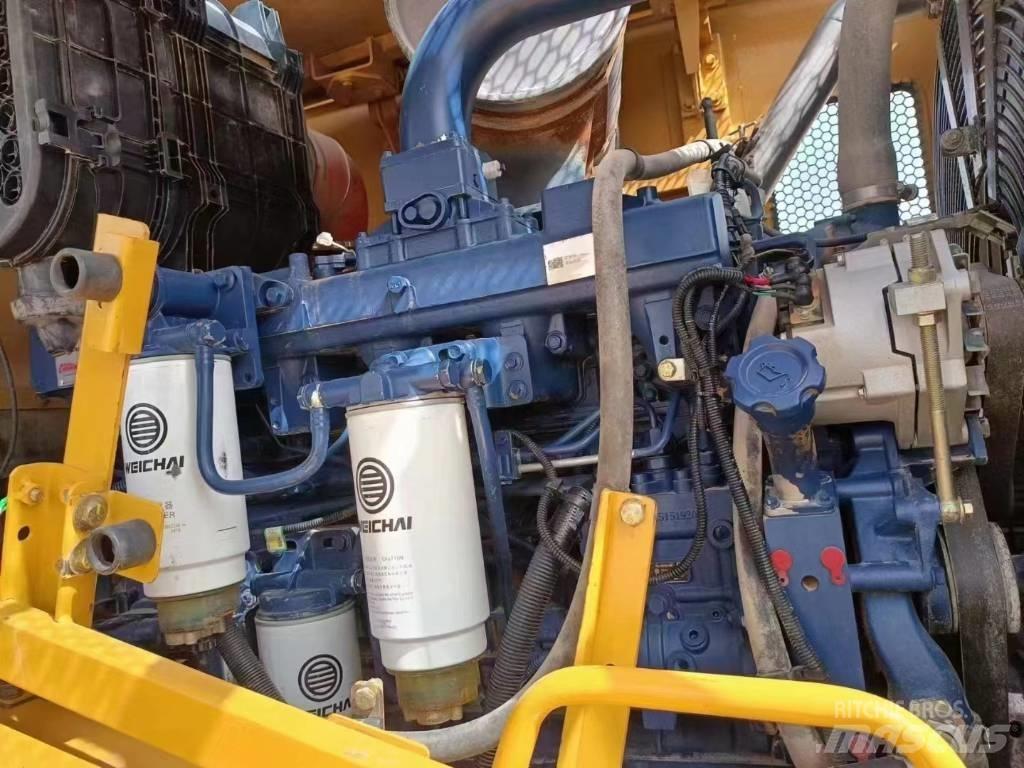 SEM 660D Radlader