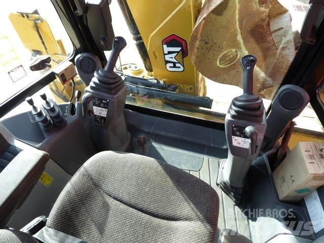 CAT 432 F Baggerlader