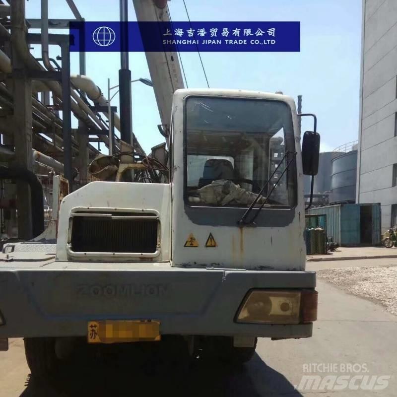Zoomlion QY 25 All-Terrain-Krane