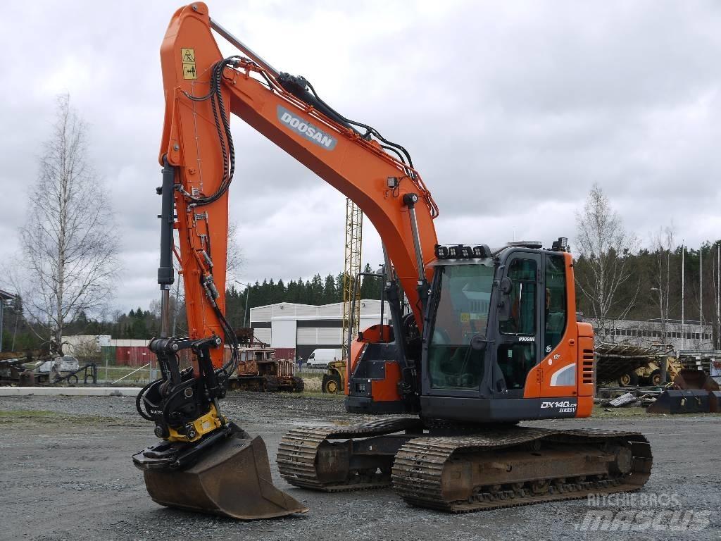 Doosan DX 140 LCR-5 Raupenbagger