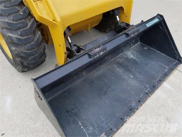 CAT 272 D Kompaktlader