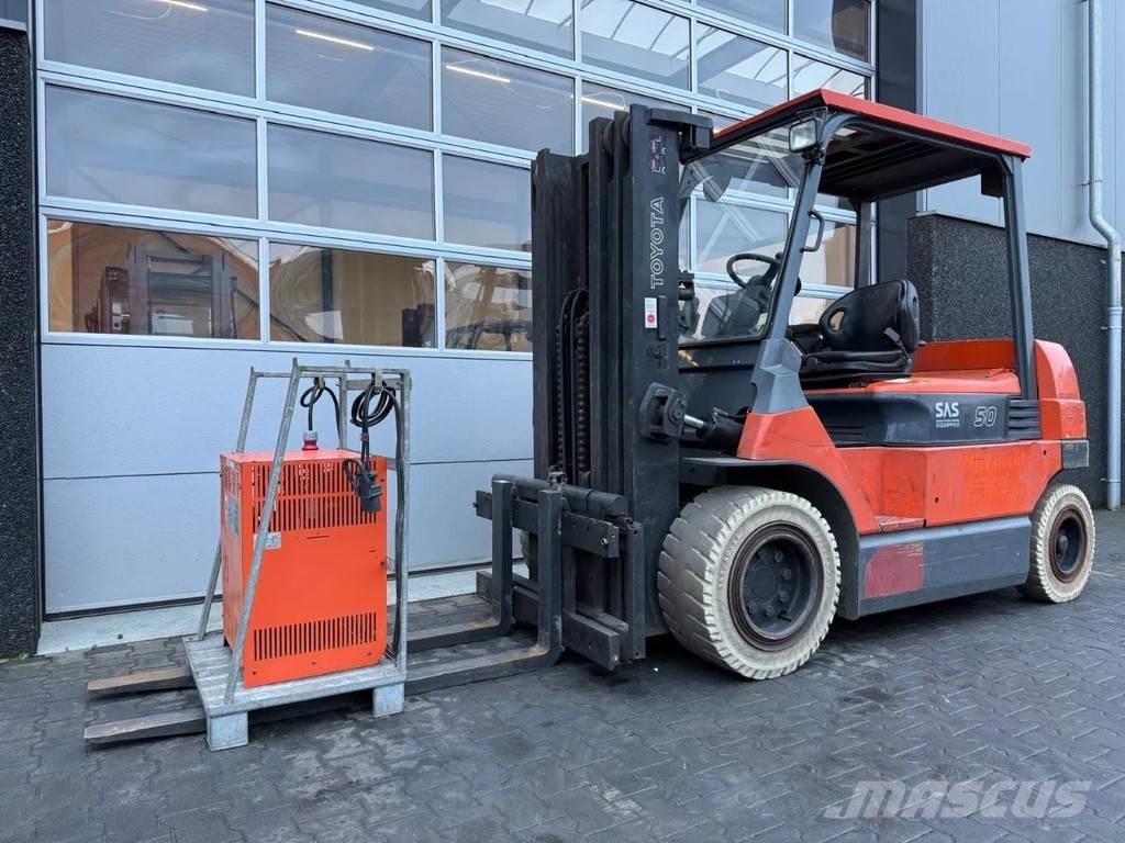 Toyota 7FBMF50 Andere Gabelstapler