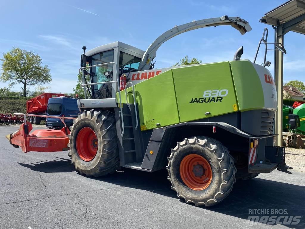 CLAAS JAGUAR 830 Feldhäcksler