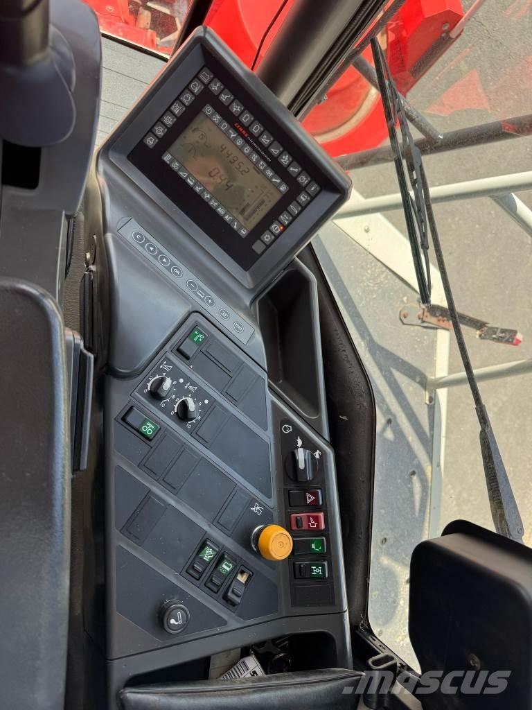 CLAAS JAGUAR 830 Feldhäcksler