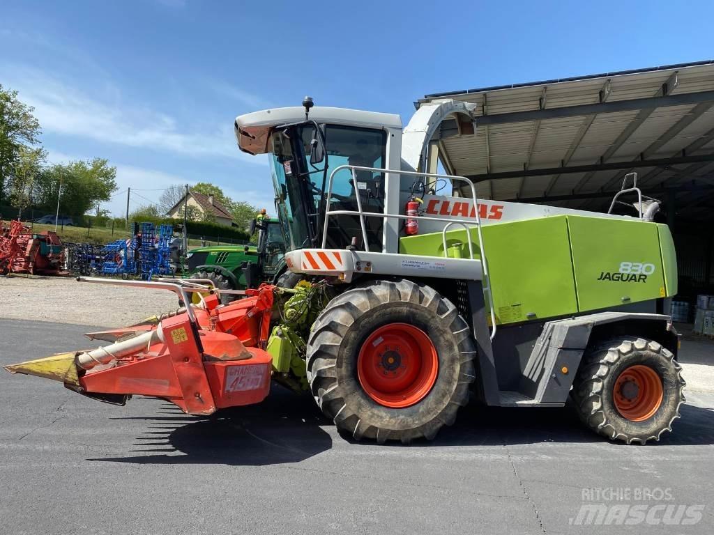CLAAS JAGUAR 830 Feldhäcksler