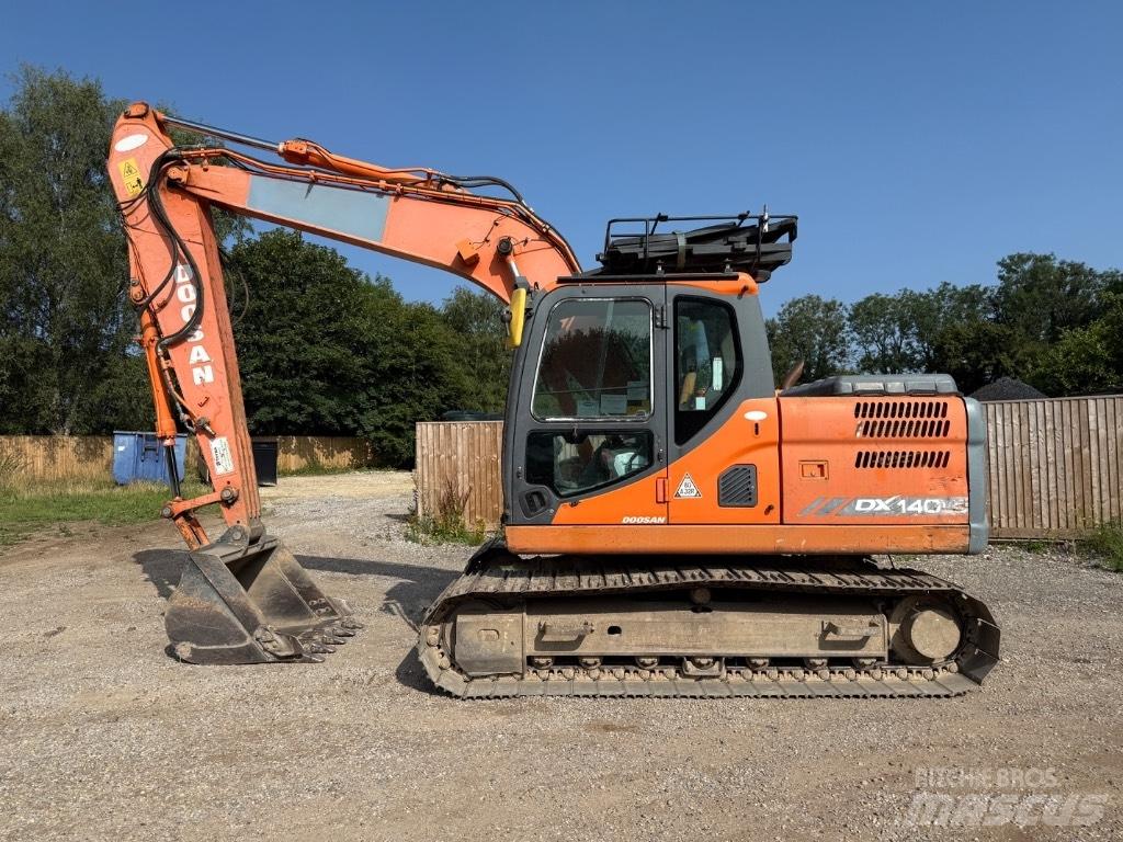 Doosan DX 140 LC-3 Raupenbagger